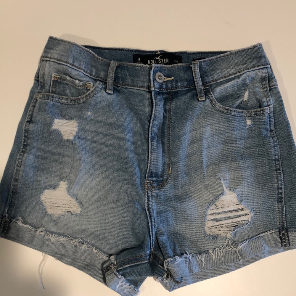 Hollister Ultra High Rise Short Short